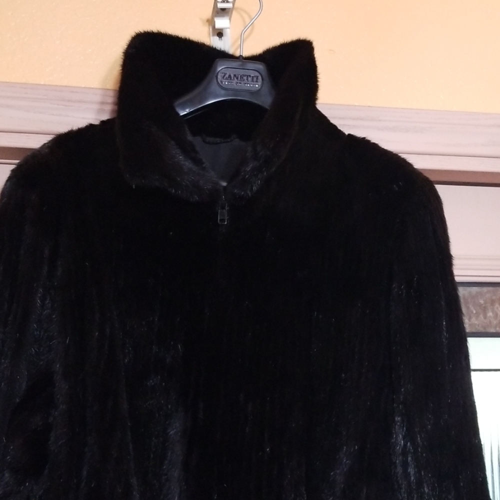 Men's X-L Mink jacket, (like new)worn ONLY three t